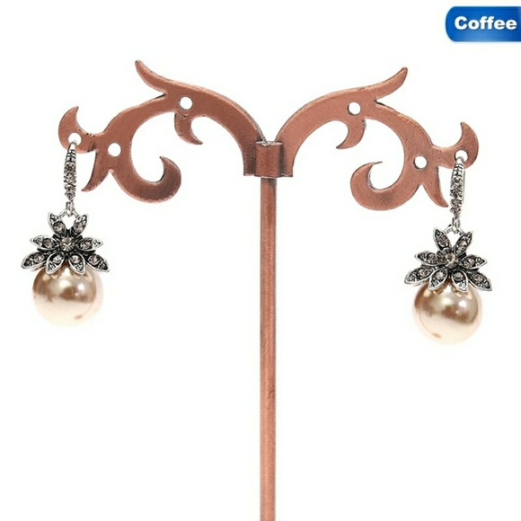 2 for $25 Flower and Pearl Style Earring - Picture 4 of 4